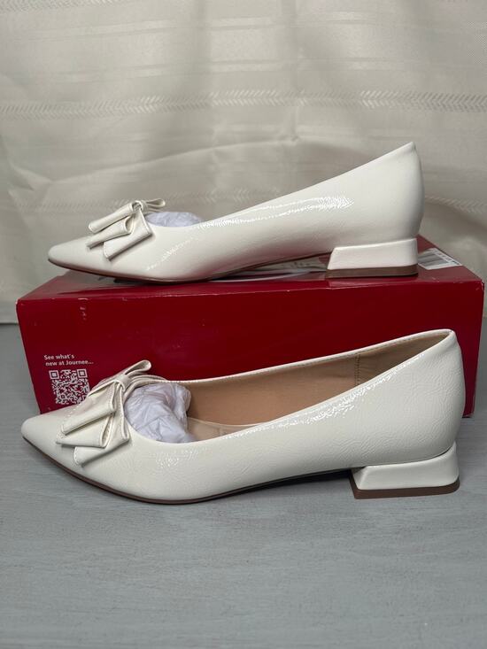 Journee Collection Shoes - Journee Collection Ophelia Patent Pointed Toe Ballet Flats White Size 9M